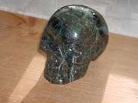 Crystal skull serpentin #931
